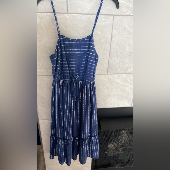 Spring is here 4 Size 8 girlDresses $30.00 FREE shipping  until Monday 1 NWT 😍 - Picture 3 of 4